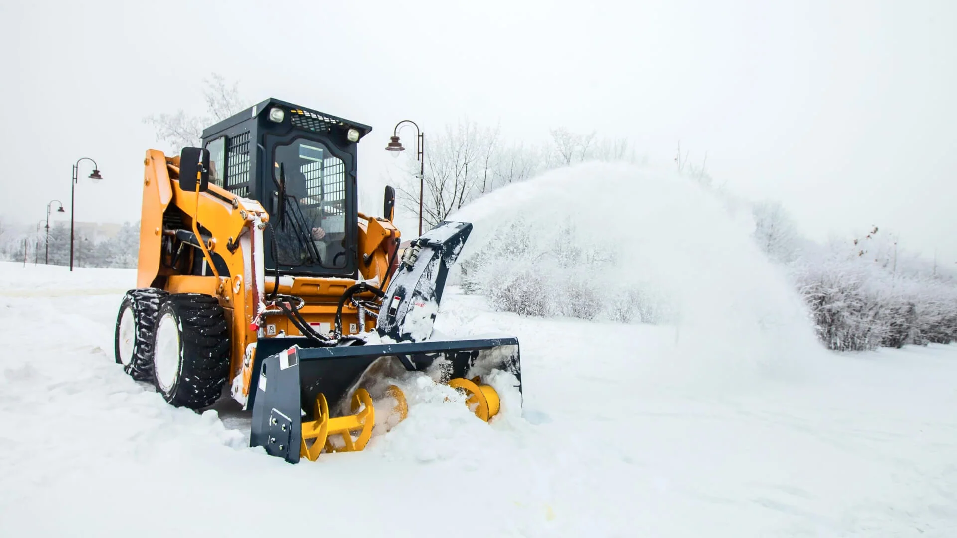 Чем убрать снег: подборка навесного оборудования для погрузчиков
